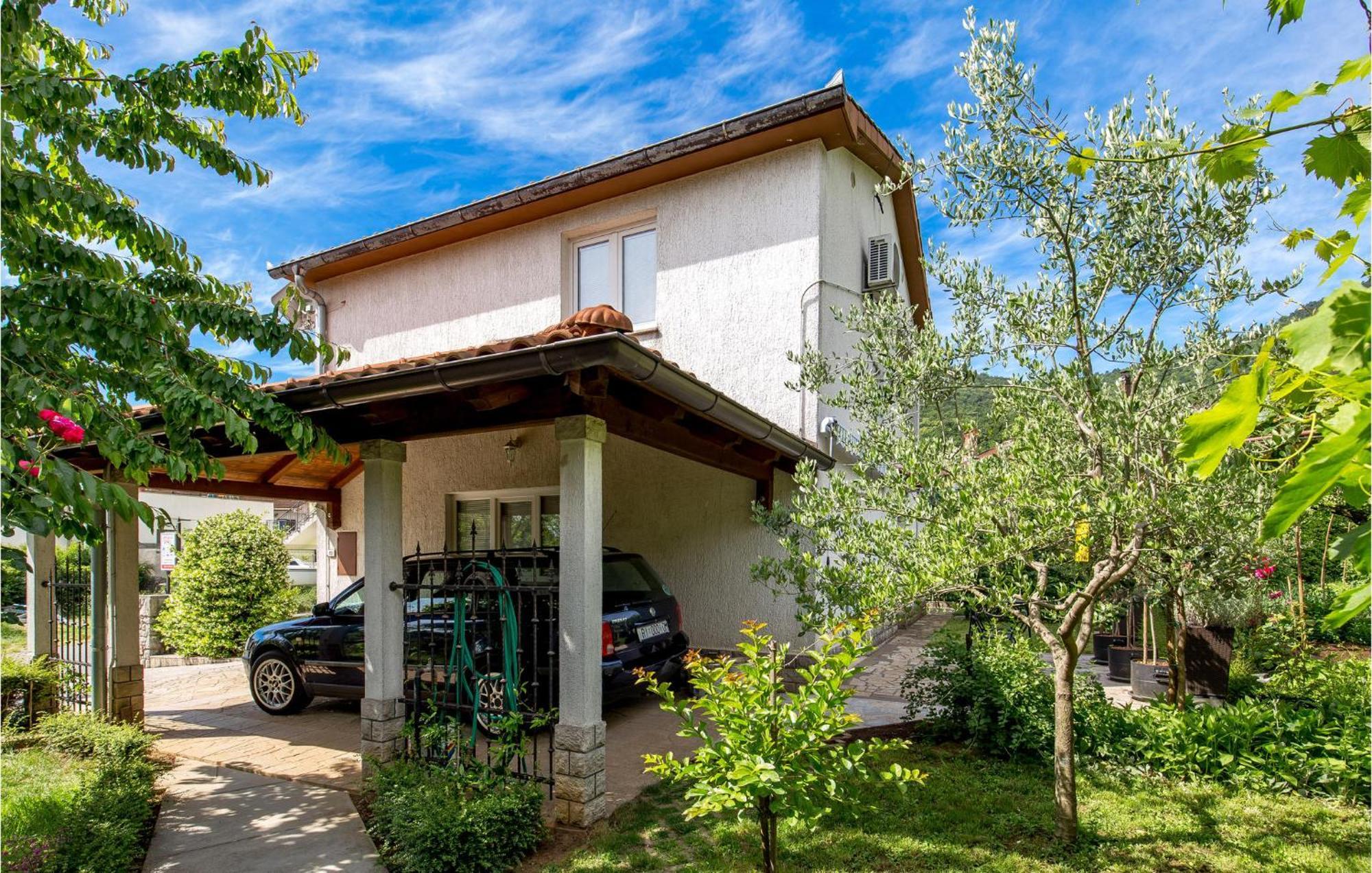 2 Bedroom Beautiful Apartment In Rukavac Экстерьер фото